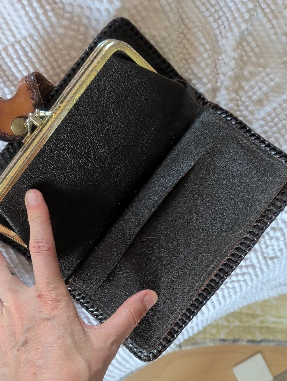 Vintage Tooled Floral Leather Wallet - Brown & Tan